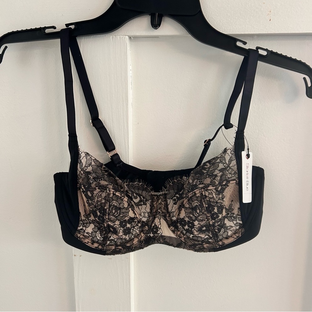 Skarlett Blue Women's Entice Lace Full Coverage Side Support Balconette Bra